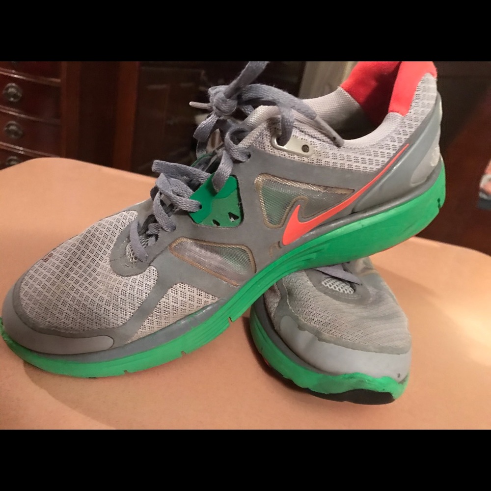 Ladies Nike LUNARLON running shoe